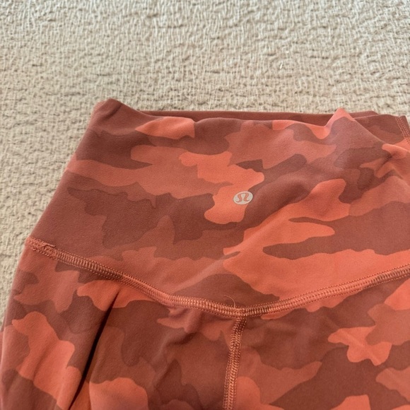 Lululemon Align Crop *21" Heritage 365 Camo Brier Rose Multi Size 2 - Picture 4 of 9